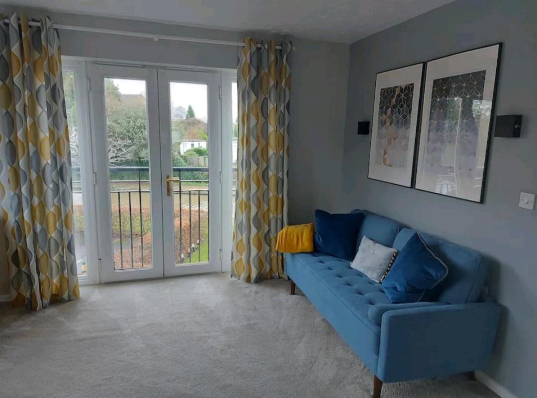 2 Bedroom Apartment Exhall Luaran gambar