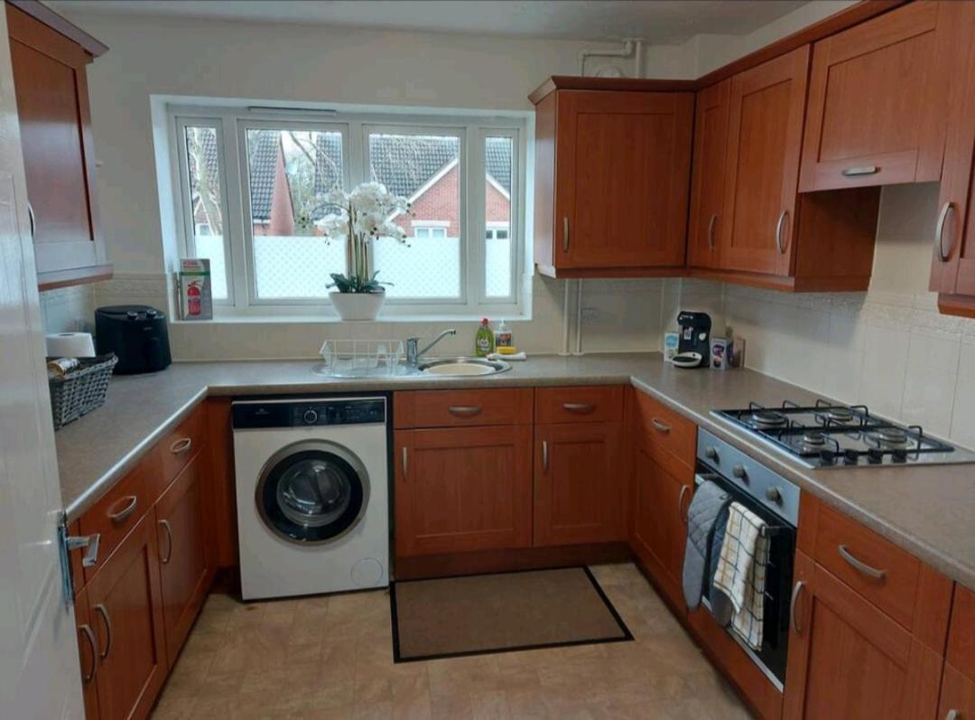 2 Bedroom Apartment Exhall Luaran gambar