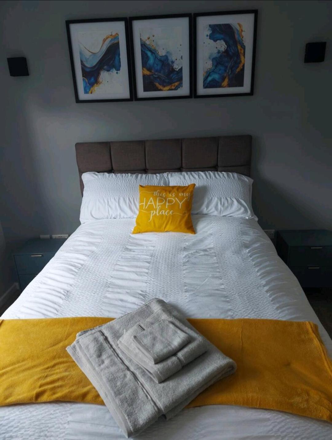 2 Bedroom Apartment Exhall Luaran gambar